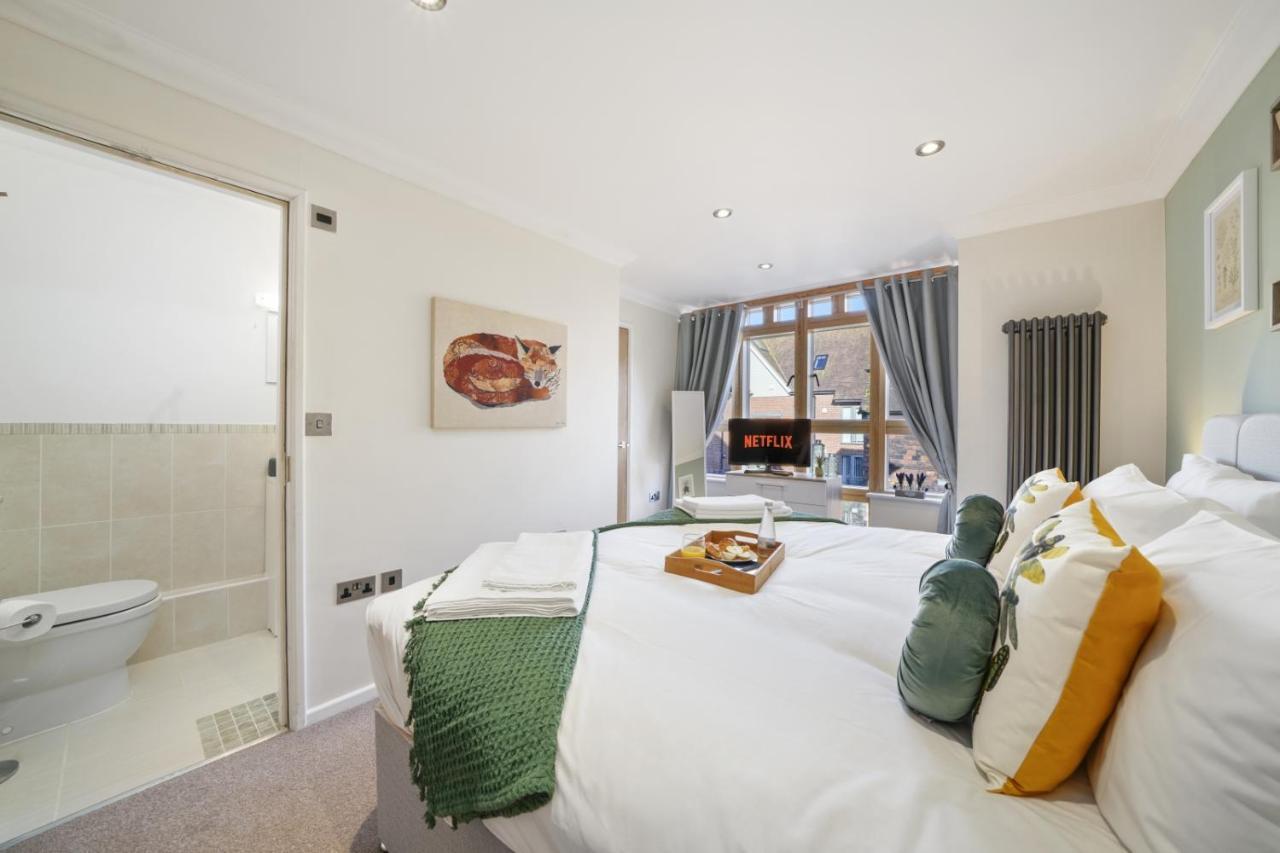 Super Funky Spire View Cottage - Free Gated Parking - Ultra Wifi Canterbury Eksteriør billede